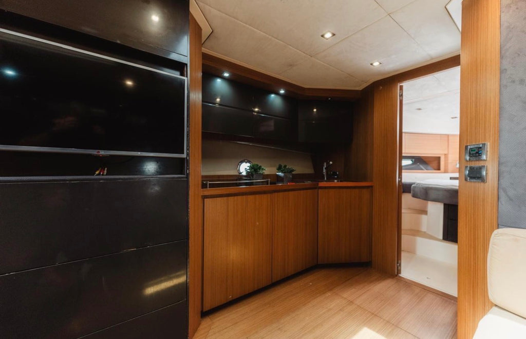 YATE DE LUJO | 15 PERSONAS